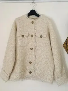 ノーカラークリームツイードジャケット