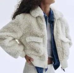 h&m フラッフィジャケット 白ボア sサイズ