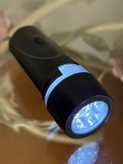 LEDハンディライト 自転車用アクセサリー　本体取付け部品損傷により出品