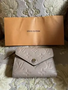Louis Vuitton ポルトフォイユ　ヴィクトリーヌ　ベージュ