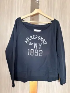 Abercrombie ネイビー スウェット M