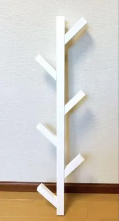 IKEA TJUSIGシューシグ ツリー型フック ホワイト ハンガーラックのサムネイル
