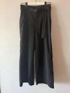 SACAI 25ss 春夏用 ウール シルク スラックス パンツのサムネイル