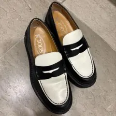 TOD'S バイカラー レザー ローファーのサムネイル