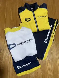 Liberta ジャージ 上下セット　130サイズのサムネイル