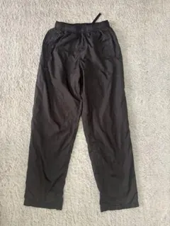プーマ　ボーイズ160cm ボトムス　ナイロンパンツ 裏起毛　シャカパンのサムネイル