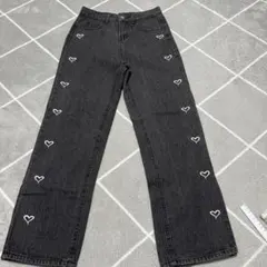 ハート刺繍ストレートデニム