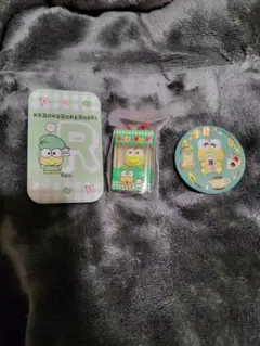 新品未使用 けろけろっぴ (缶バッジ・スライド缶・チョコボックス)３点セット