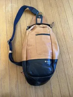 Master-piece レザー スリングバッグ