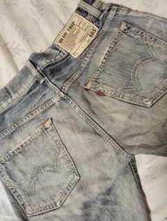 送料込み★EDWINブルートリップ503お洒落なダメ－ジ仕様デニム　size32