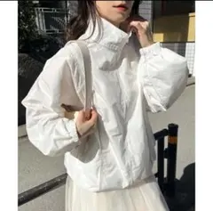 NICE CLAUP one after ライン入り マウンテン パーカー 白