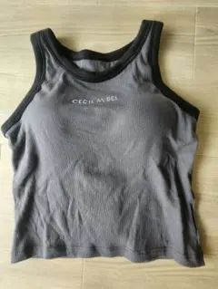 カップ付きタンクトップ