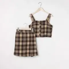 新品タグ付き　ラブトキシック 起毛チェックビスチェ×スカートセット　140