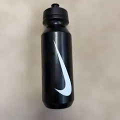 Nike 黒い水筒 スクリューキャップのサムネイル