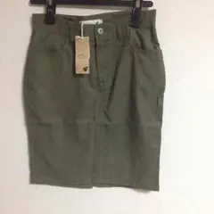 earth コーデュロイ膝丈タイトスカート  カーキ色