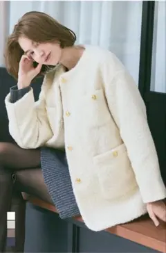 coca プードルファー金ボタン　ゴールドボタンノーカラーコート