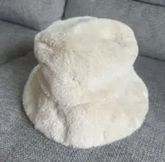 クリーム色 バケットハット
