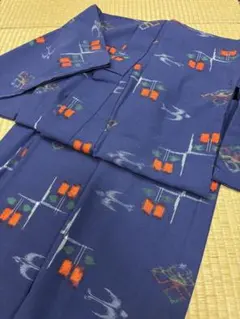 SALE 小紋　日本製　ウール着物　紺色　花柄　燕絣　昭和レトロ　新品　少々難有