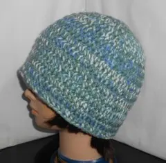 緑／段染め・ビーニー・クラッシャーハット・男女兼用・ハンドメイド手編み