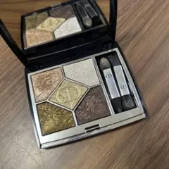 Dior サンククルールクチュール 549 ゴールデンスノー