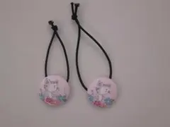 猫と花のデザイン ヘアゴム