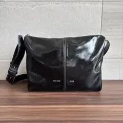 Matin Kim ショルダーバッグ ワンハンドル レザー エナメル ブラック