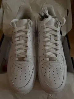 Supreme Nike Air Force 1 Low Whiteのサムネイル
