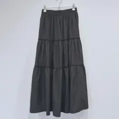 タックデザイン フレアロングスカート 無地 黒 ウエストゴム