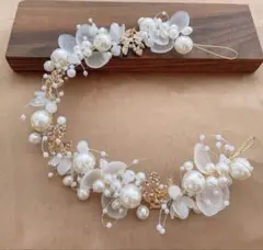 カチューシャ ティアラ お花 ヘッドドレス ヘアアクセサリー パール 結婚式