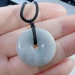 R2-01405-2天然本翡翠《本物保証》 平安叩　ひすいペンダント