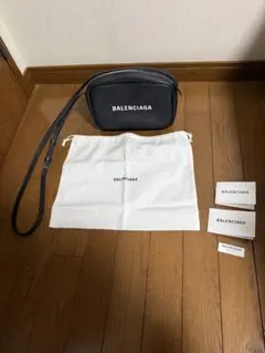 BALENCIAGA カメラバッグのサムネイル