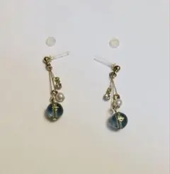 15.おしゃれで可愛いゆらゆら揺れる青いビーズ パールのピアス　プレゼント仕様