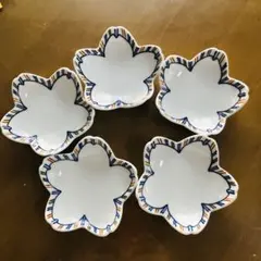 有田焼の錦渕十草桜型小皿（豆皿）5枚セット
