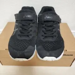 22.5㌢asics 黒 スニーカー マジックテープ ホームクリーニング済