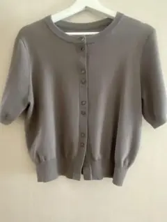グレー 半袖 ボタン付きカーディガン