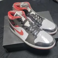 ナイキ エアジョーダン1 レトロ ブラック ジムレッド