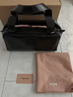 はるにゃん様 MIU MIU ブラック レザー ボー バッグ ラージ - メルカリ