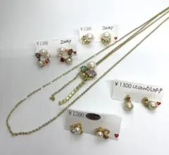 新品未使用　樹脂ピアス4個、2連ネックレス　まとめ売り