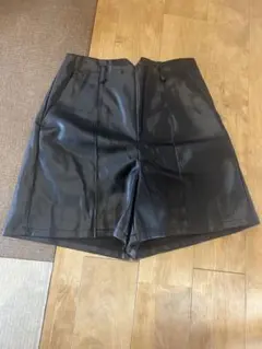 mysty woman レザーハーフパンツのサムネイル