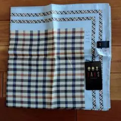 【タグ付新品未使用】DAKS シルクスカーフ スモールサイズ