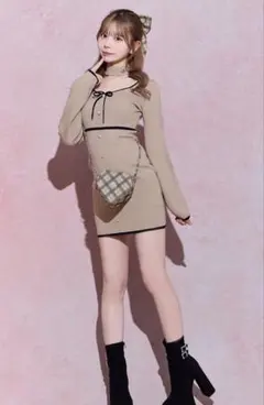 michellMacaron パイピングニットワンピース ベージュ