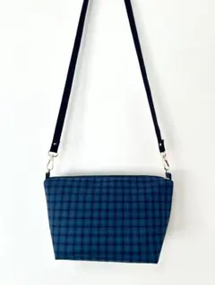 大人気商品！！早いもの勝ち！ ファミリア風　ショルダーバック　ハンドメイド