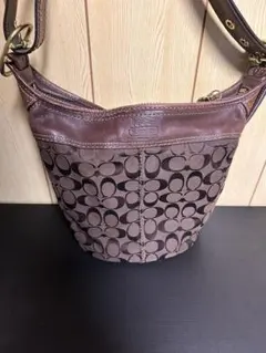 COACH シグネチャー ショルダーバッグ ブラウンのサムネイル