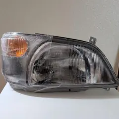 日野トラック　ヘッドライト 右側本体のサムネイル