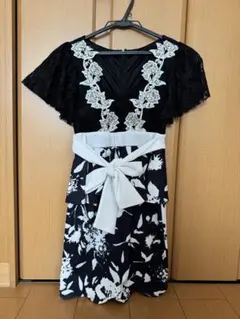 Dazzy storeレース袖花柄ナイトドレス