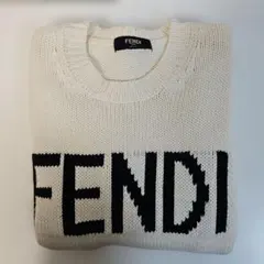 FENDI アイボリー ロゴニットセーター 48サイズ - メルカリ