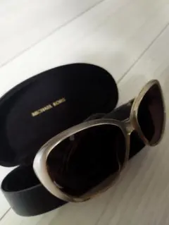 MICHAEL KORS サングラス ケース付きのサムネイル