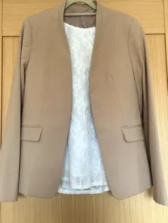 透けにくい　裏地付き　ブラウス　GU 花柄　レース