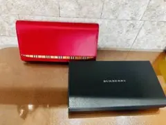 BURBERRY 赤 長財布