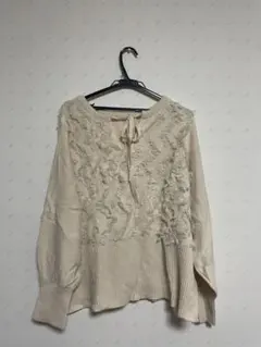 しまむら　tomo フリンジニット